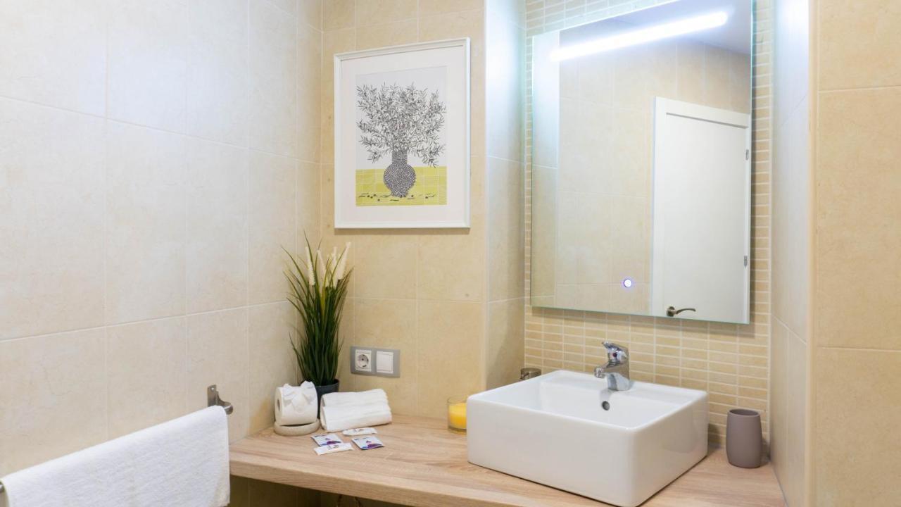 Apartment Dos Aceras Малага Екстер'єр фото