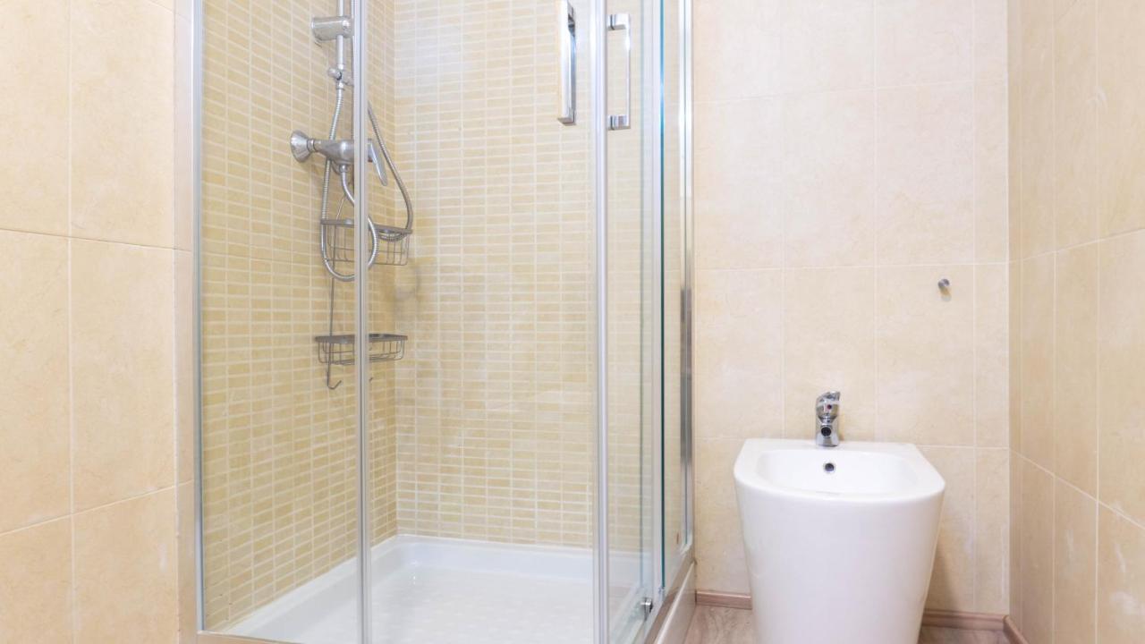 Apartment Dos Aceras Малага Екстер'єр фото