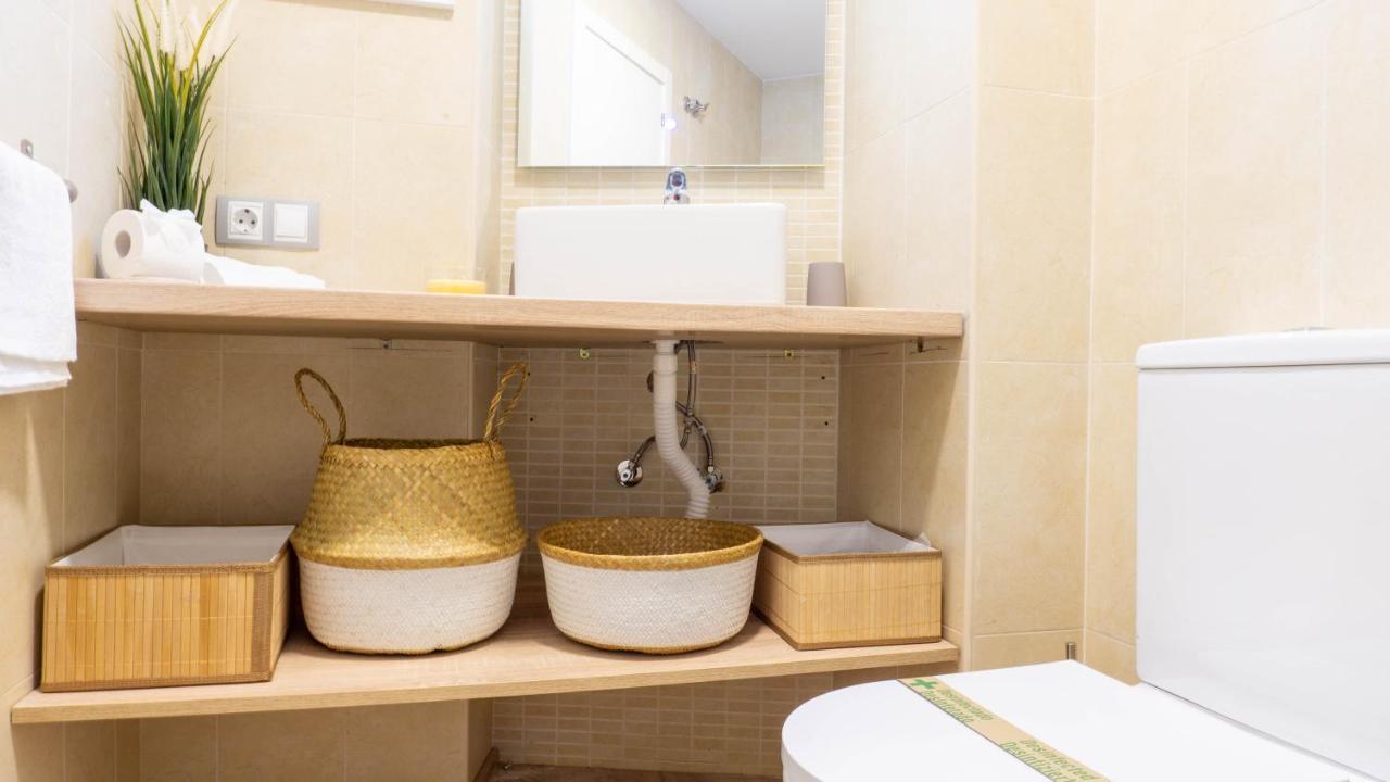 Apartment Dos Aceras Малага Екстер'єр фото